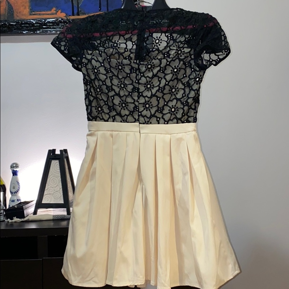 Black and cream little dress - Picture 2 of 5